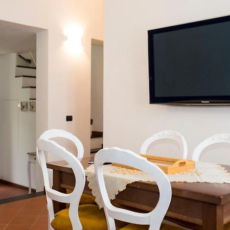 Casa Vacanze Tra Le Mura Levanto Luaran gambar